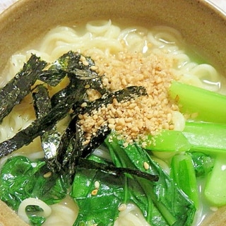 胡麻風味が美味しい小松菜入り即席ラーメン